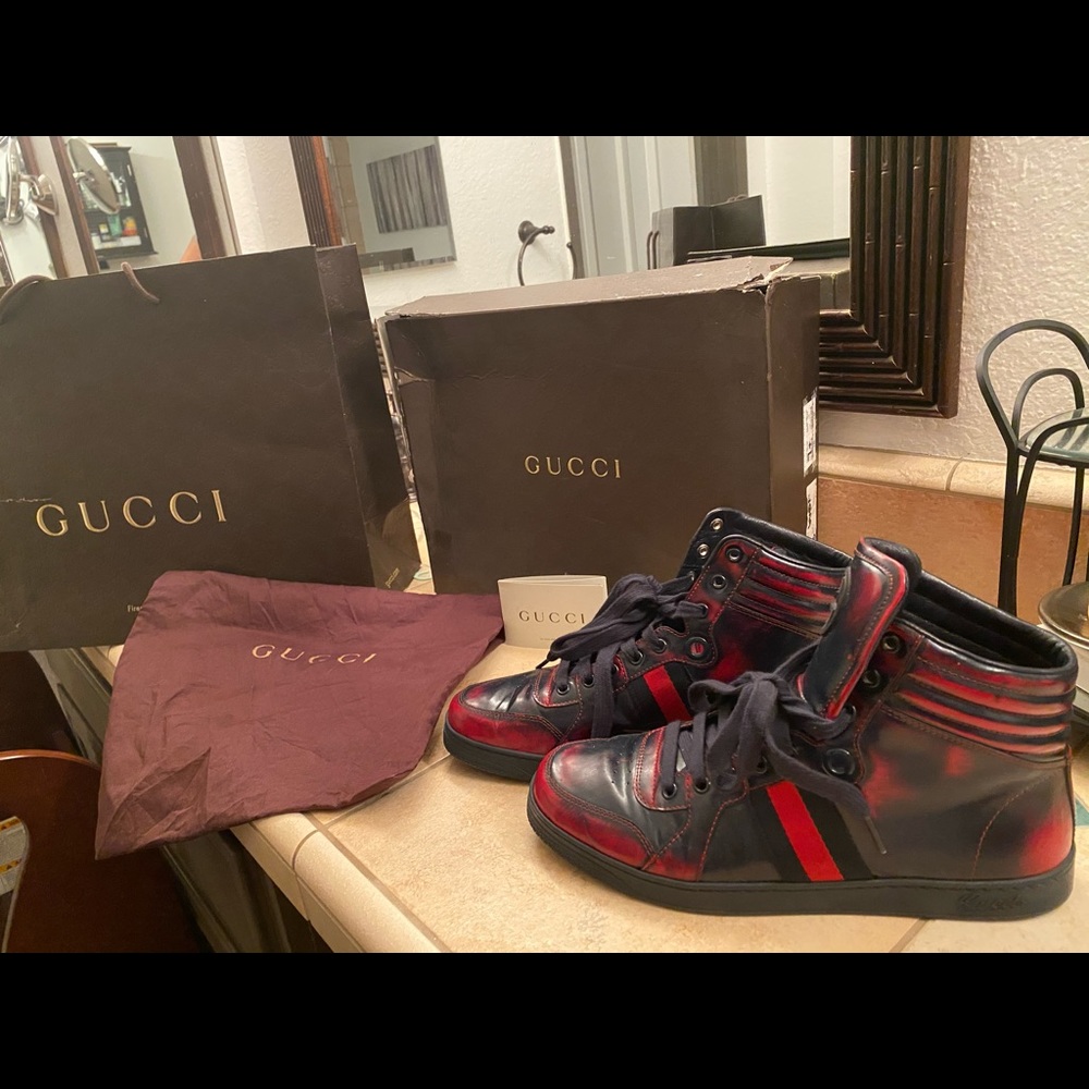 Men’s Gucci high top sneakers - Picture 2 of 7